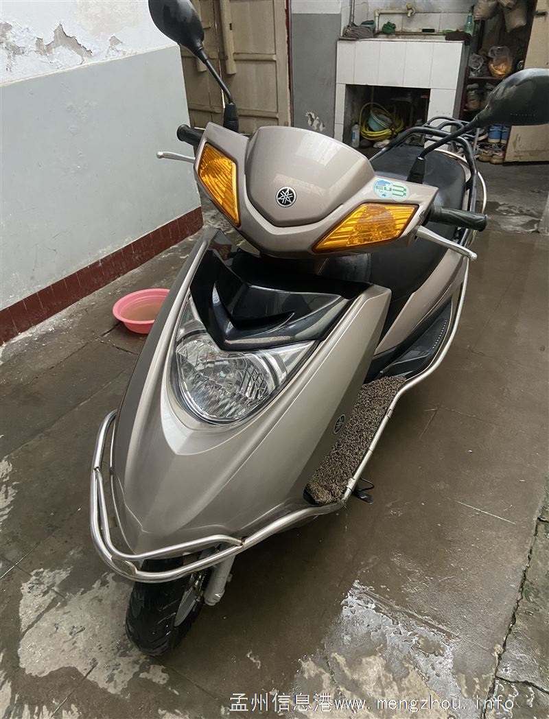 闲置摩托车